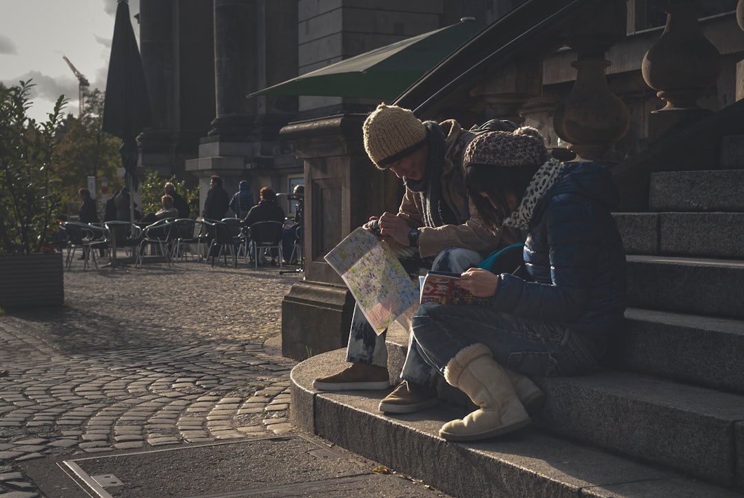 german citizens in discussion